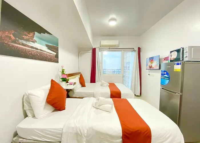Breeze Residences Aparthotel